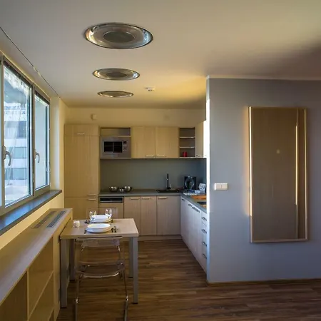 22Nd Uprising Square Apartment Bratislava Exterior photo
