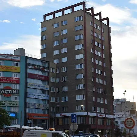 22Nd Uprising Square Apartment Bratislava Exterior photo