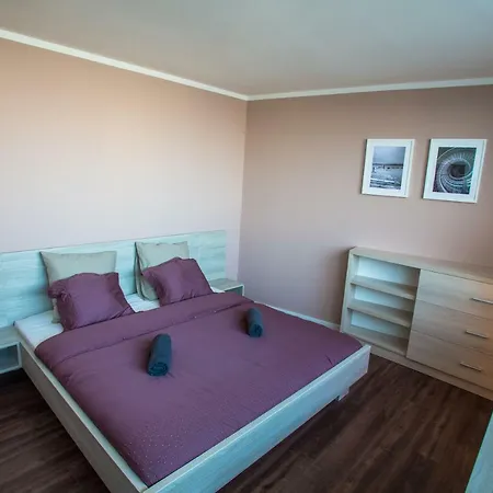 22Nd Uprising Square Apartment Bratislava Exterior photo