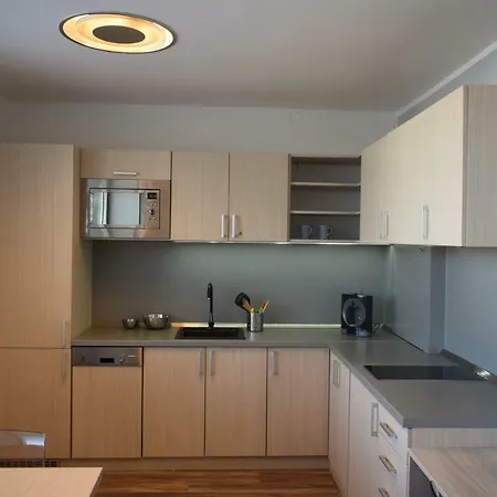 22Nd Uprising Square Apartment Bratislava Exterior photo