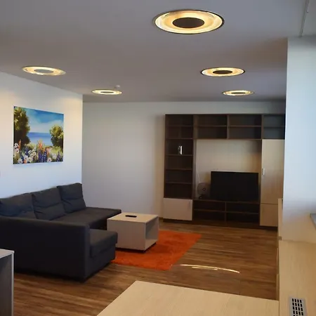 22Nd Uprising Square Apartment Bratislava Exterior photo