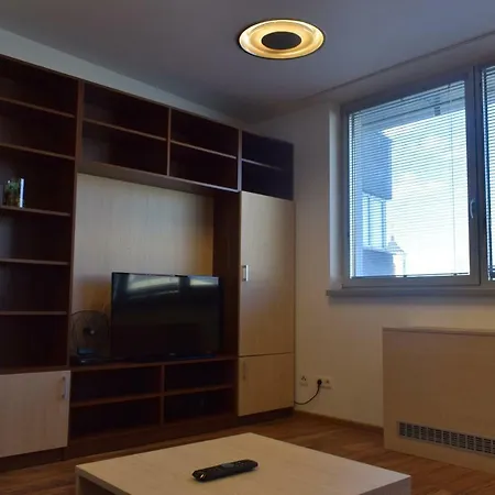 22Nd Uprising Square Apartment Bratislava Exterior photo